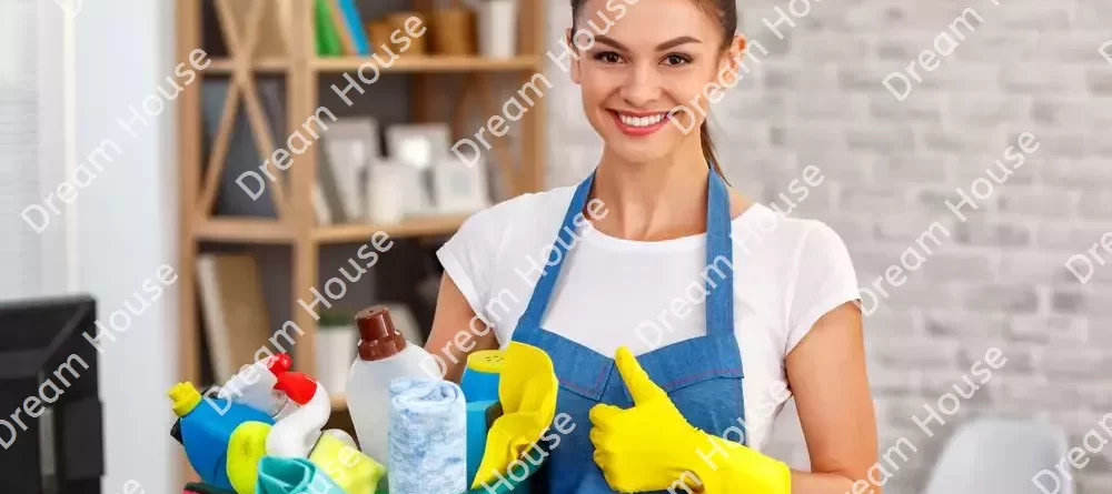 شركة تنظيف المنازل مع عمالة نسائية متميزة